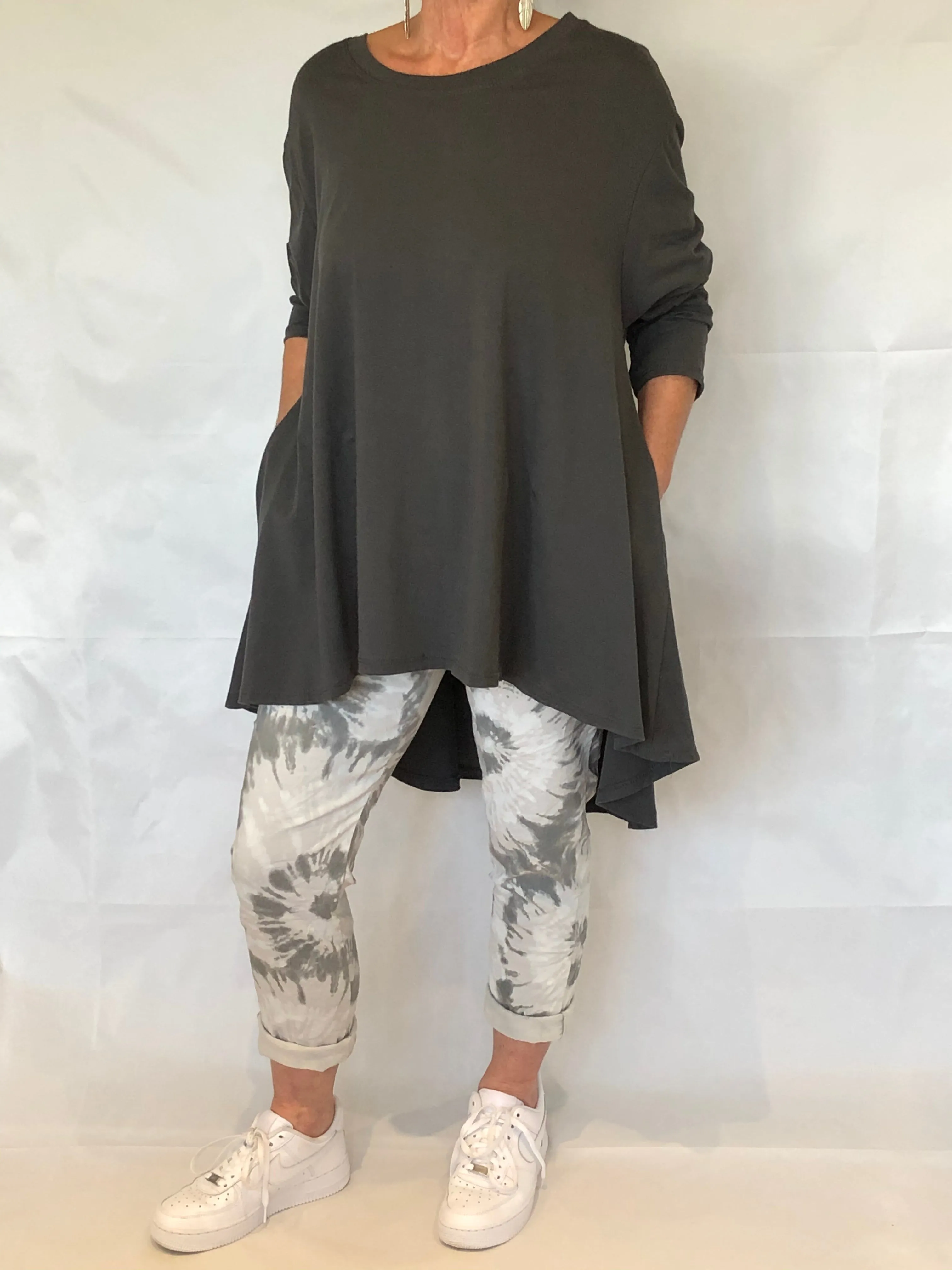 FAN BACK LONG SLEEVED TEE