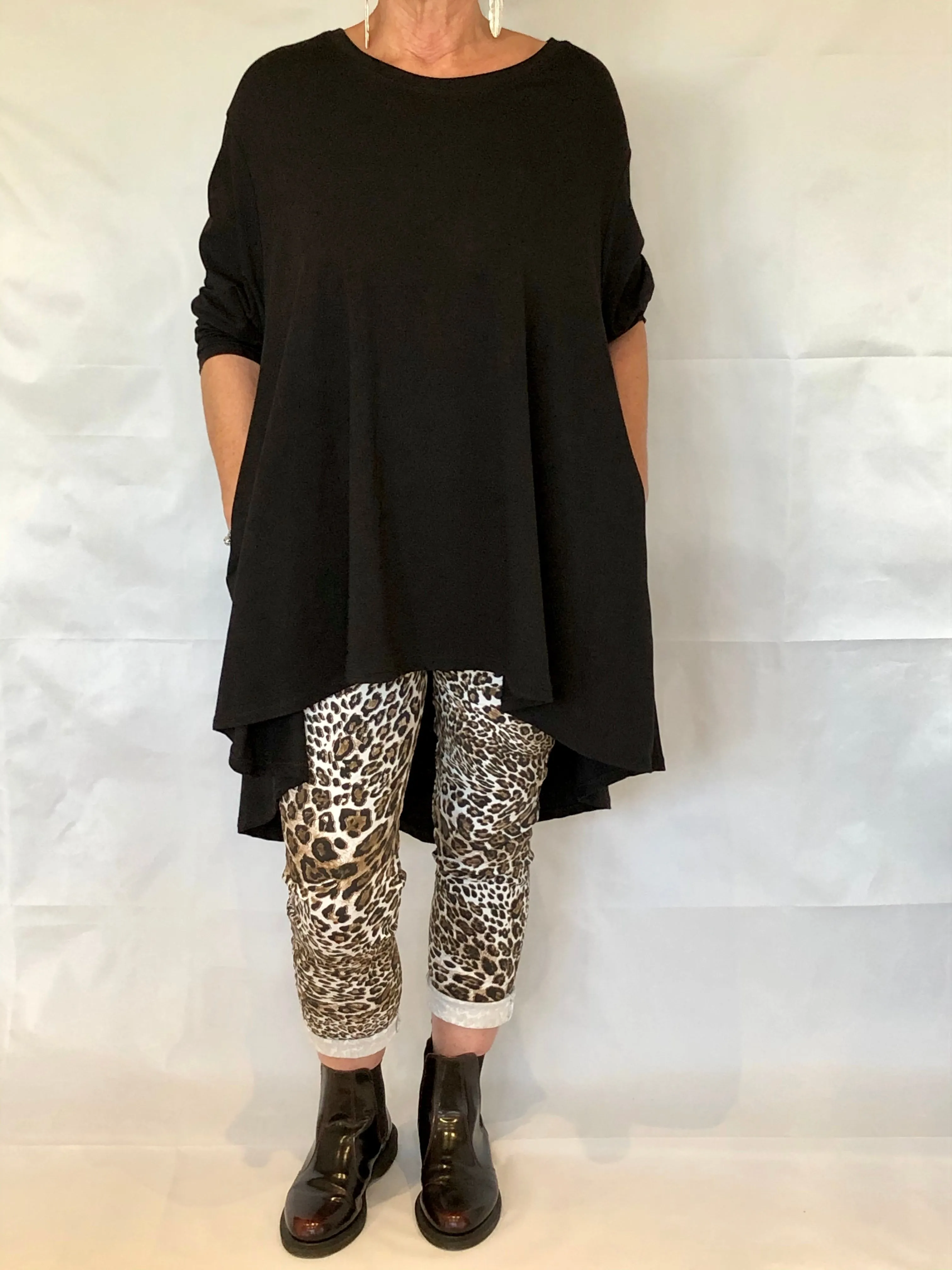FAN BACK LONG SLEEVED TEE