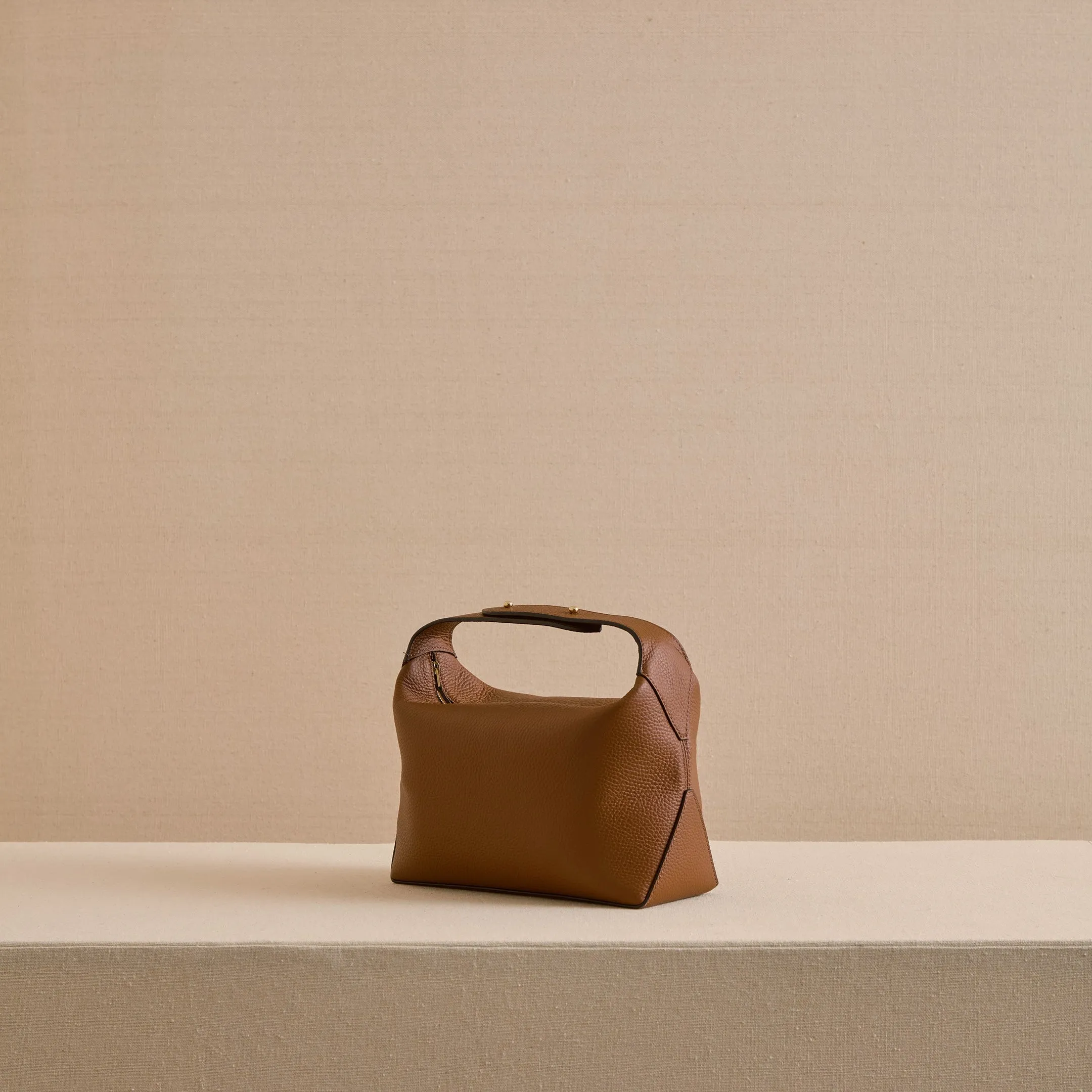 Mason 24 in Acorn