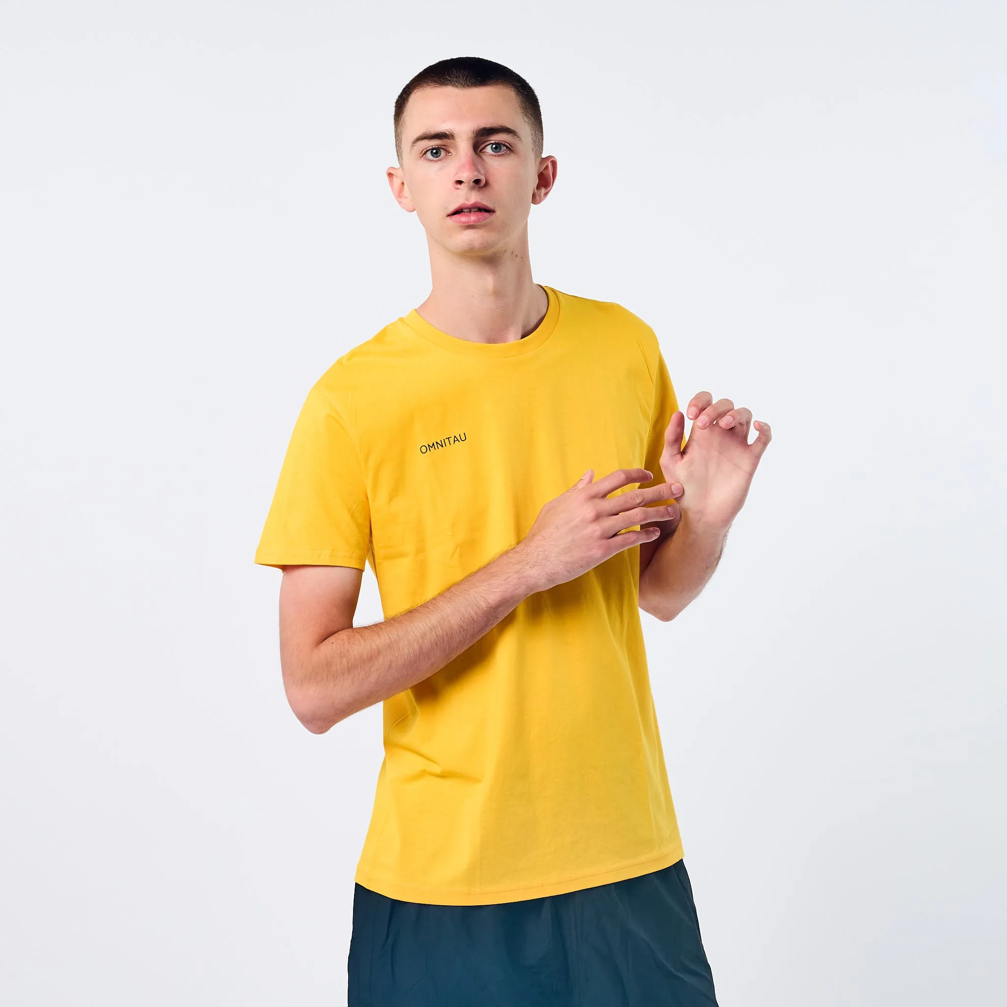 Omnitau Men's Team Sports Organic Cotton T-Shirt - Gold