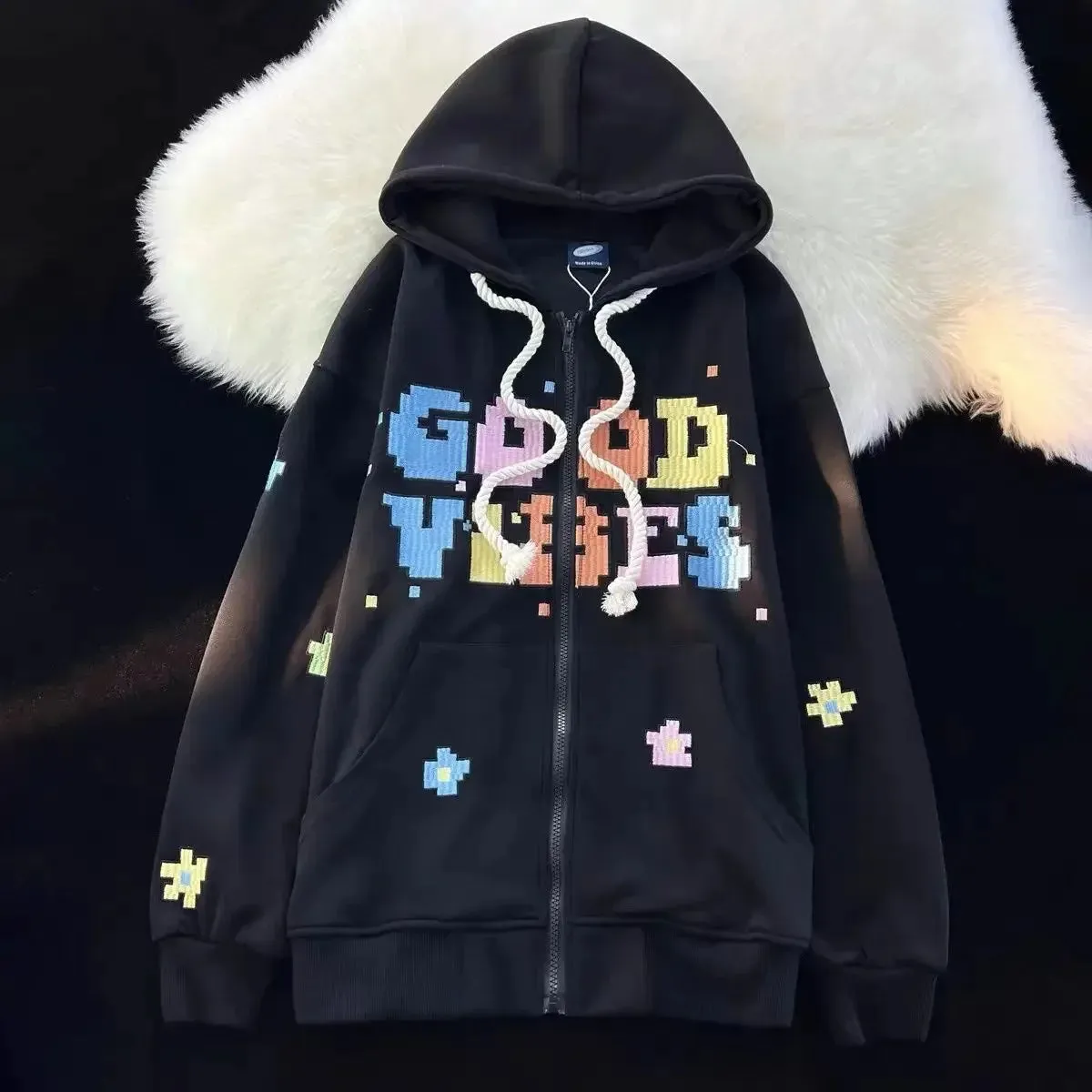 Retro-Pixel-Letter Hoodie im Y2K-Stil